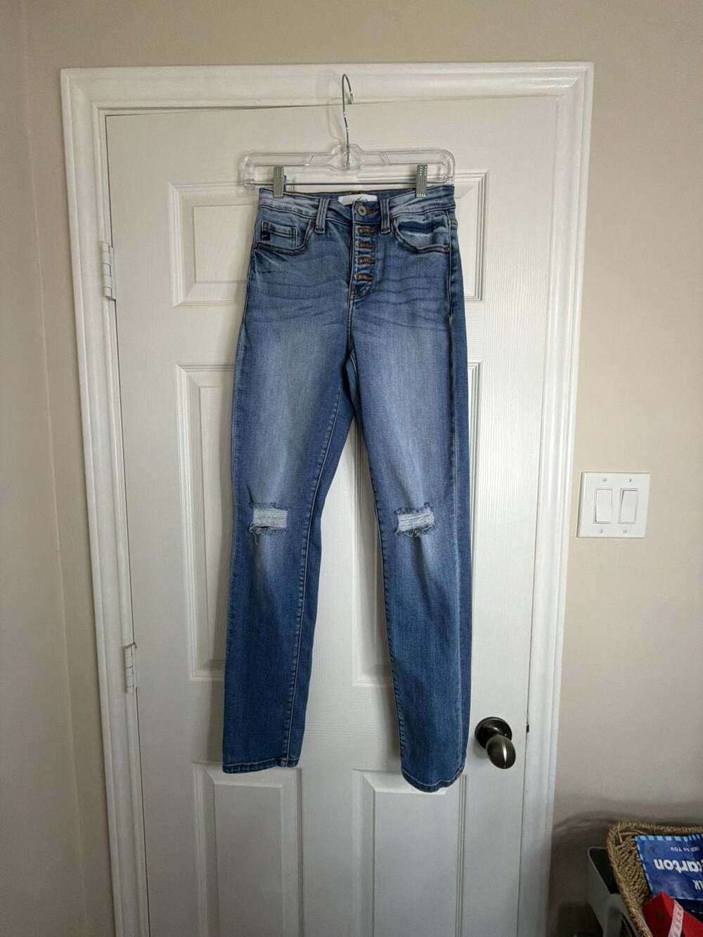 KanCan KC8414M High Rise Button Fly Distressed Skinny Jeans Size 26